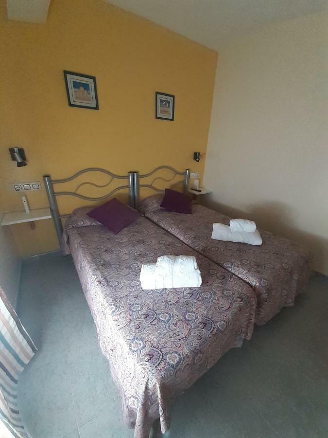 Hostal Puig Rom Roses Exterior photo